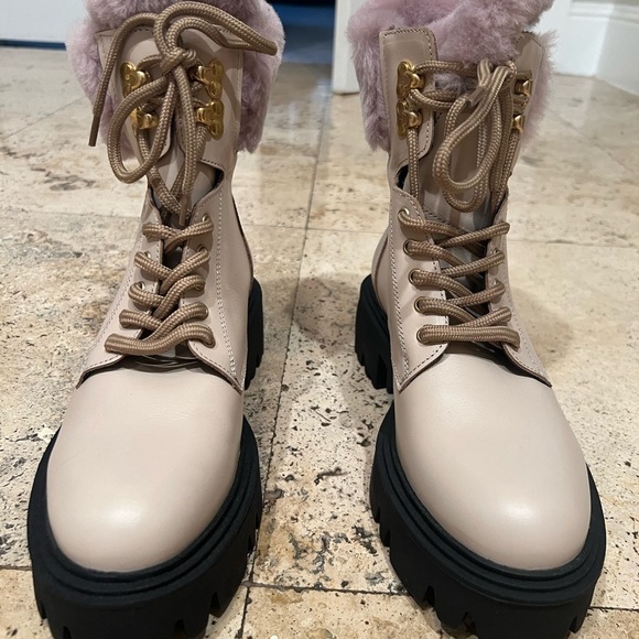 Desa women’s  winter ankle bootie - Picture 2 of 4